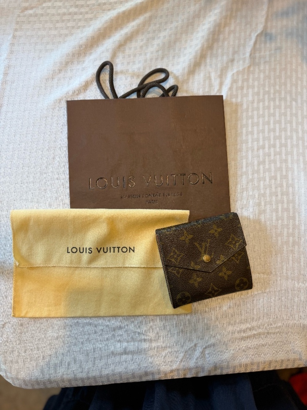 Louis Vuitton Monogram Elise Wallet + Dust Bag